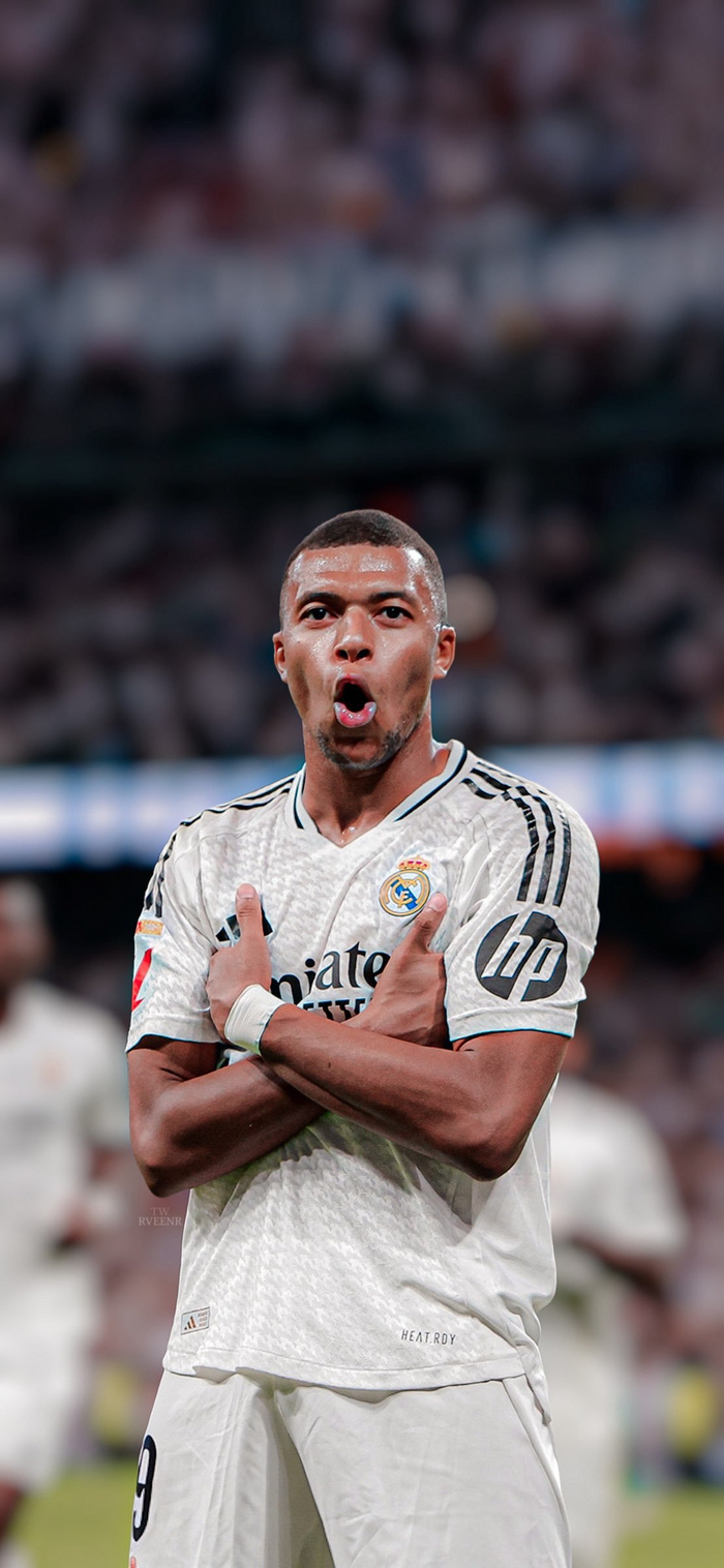 近10年欧冠门将零封率：拉亚54%第1，布冯47%第2，奥纳纳上榜（近十年欧冠门将零封率排名：拉亚54%居首，布冯47%次席，奥纳纳在列）