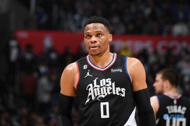 足球训练中的爆发力训练（足球爆发力训练要点）