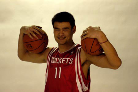 西甲半场：瑟洛特双响，维纳斯造险，马竞2-0奥维耶多（西甲半场战报：瑟洛特梅开二度，维纳斯制造险情，马竞2-0领先奥维耶多）