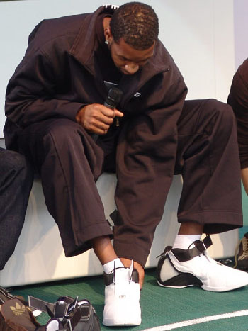 巴蒂：阿根廷有能力卫冕世界杯，他们不被视为热门让我不解（巴蒂：阿根廷具备卫冕实力，不被看好让我难以理解）